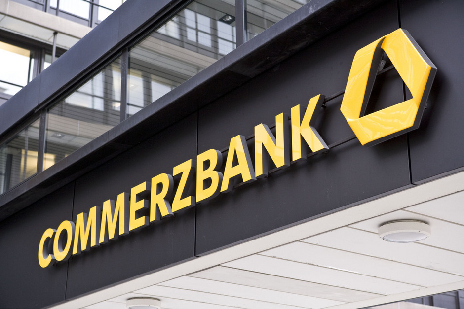 dt.common.streams.StreamServer