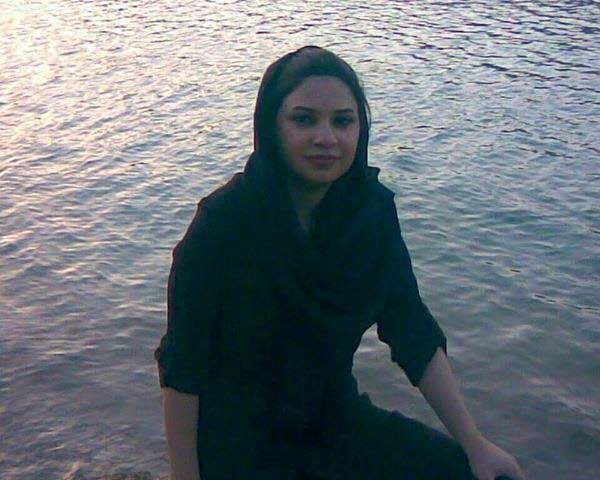 Farinaz Khosravani