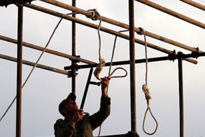 hanging iran